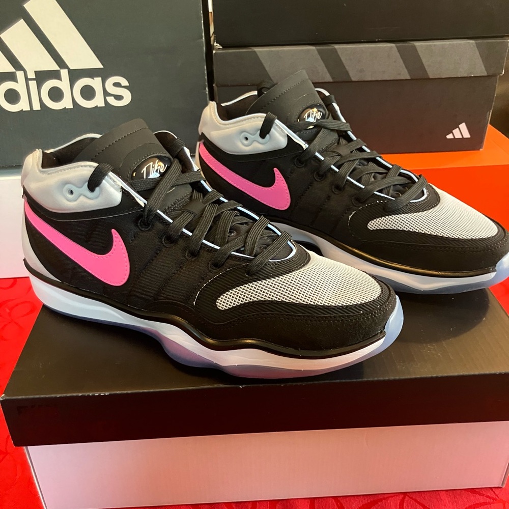 Nike GT Hustle 2 Brand New in Box size 8.5 US